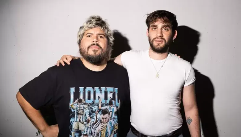 Florián y Santiago Motorizado reavivan el tango con una emotiva versión de «Como dos extraños»