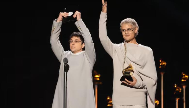Ca7riel & Paco Amoroso ganaron el Grammy a mejor álbum de rock latino