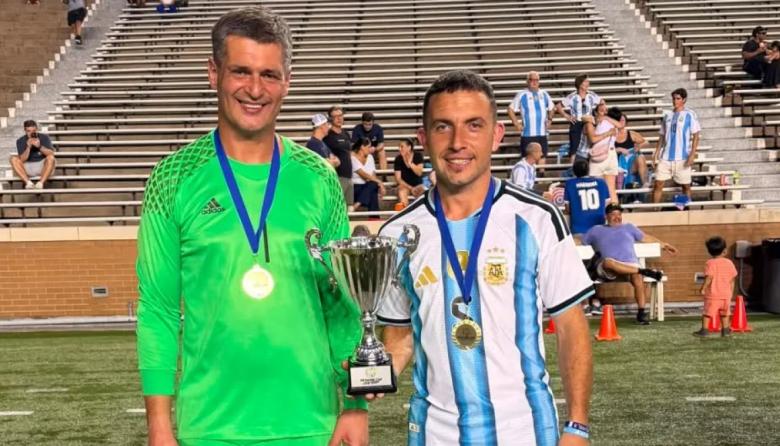 Necochenses campeones con la Selección Argentina FADDIM en Houston