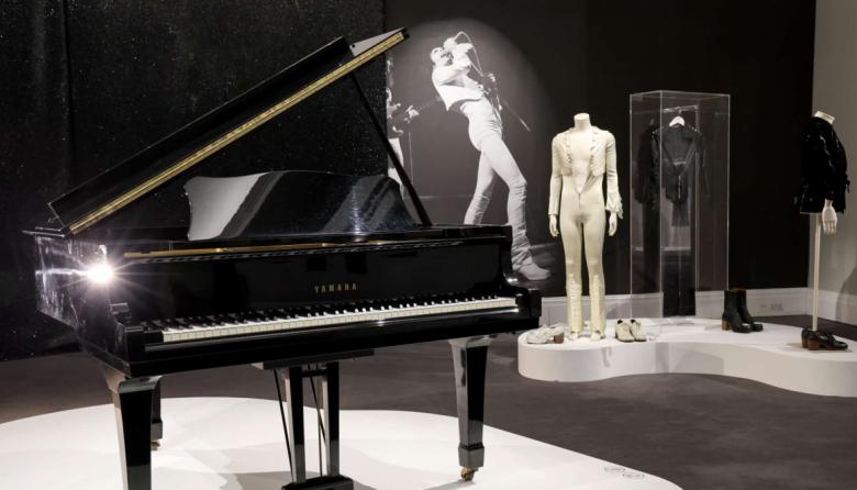 El piano que Freddie Mercury usó para crear éxitos de Queen sale a subasta: cuánto cuesta