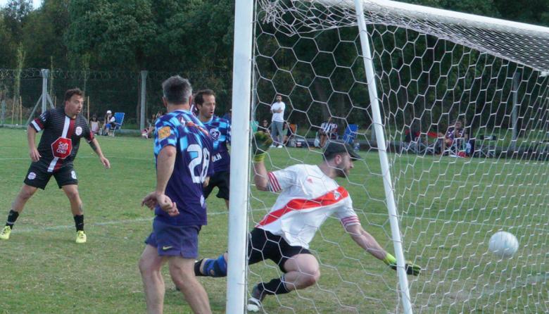 Olimpíadas: primera noche lúdica y arranca el fútbol