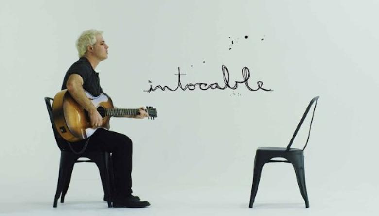 Ale Kurz vuelve a mostrar su lado más íntimo con “Intocable”