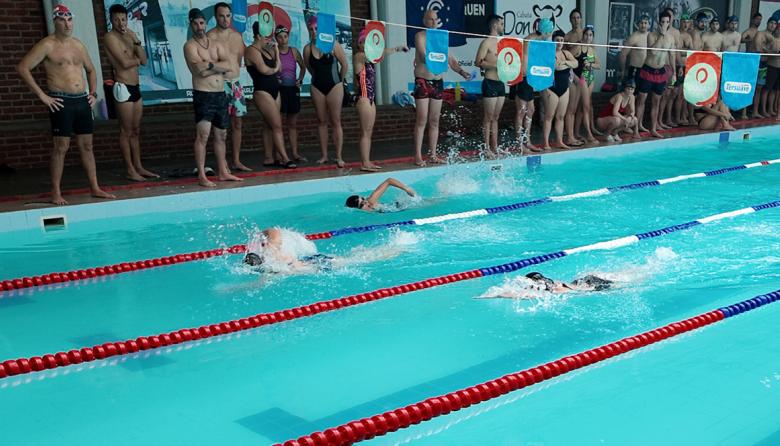 El turno de la natación en la 30ª edición de las Olimpiadas Interprofesionales