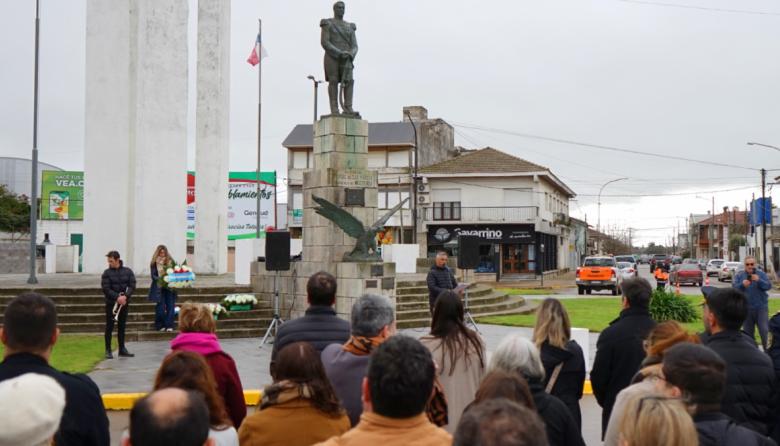 Acto oficial por San Martín: "Tenemos que seguir haciendo con los valores que nos inculcó este líder"
