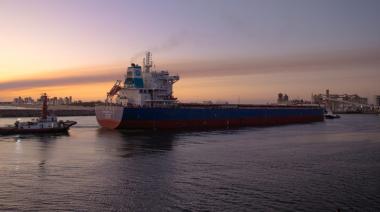 Puerto Quequén: Histórico embarque  de trigo con destino a China