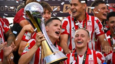 Estudiantes se llevó el Trofeo de Campeones