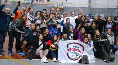 Con los Infoprofes consagrados bicampeones, el fútbol cierra las Olimpíadas