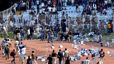 Caos total en India: Messi se fue antes por la desorganización y los hinchas destrozaron el estadio