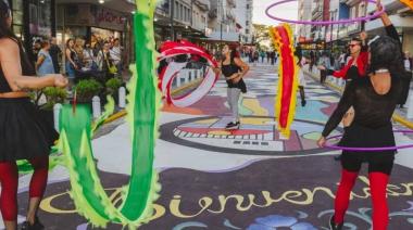 Inauguraron la intervención artística en la Peatonal 83