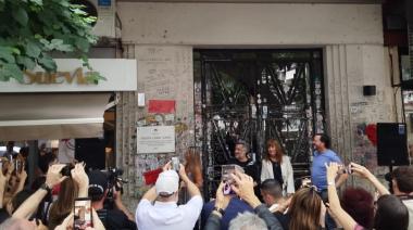 Se inauguró la Esquina Charly García en Buenos Aires
