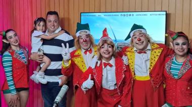 El Circo Dihany copó el estudio con sus payasos y elfos