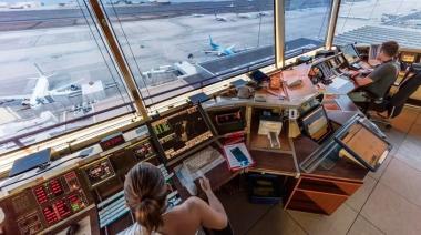 Paro de controladores aéreos afectará vuelos para las Fiestas