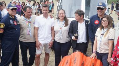 Kicillof visitó Necochea en el cierre del Campamento Scout