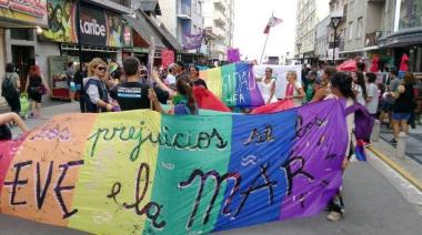 "Este año la Marcha del Orgullo coincide con la marcha antiracista y antifascista"