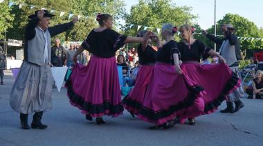 “Zamba Lentín”: Convocan a mateada con música folclórica en el parque para el "Día de los Enamorados"