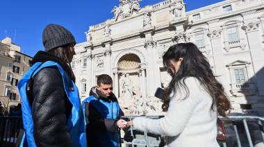 Pagar por la selfie: la Fontana di Trevi de Roma comenzó a cobrar entrada