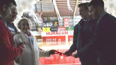 Quedó inaugurado el piso flotante del Club Huracán