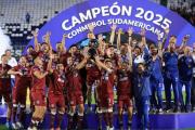 Tras una épica tanda de penales, Lanús se consagró campeón de la Copa Sudamericana