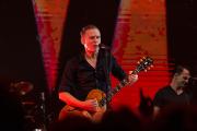 Bryan Adams vuelve a Argentina: se presentará en el Movistar Arena en marzo de 2026