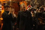 Bono cantó en Nochebuena en el centro de Dublín junto a Imelda May y otros músicos
