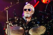 Roger Taylor sorprende con una canción de protesta y un mensaje directo