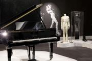 El piano que Freddie Mercury usó para crear éxitos de Queen sale a subasta: cuánto cuesta
