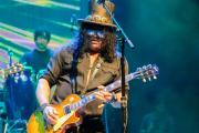 Slash ilusiona a los fans: el nuevo disco de Guns N' Roses "está cada vez más cerca"