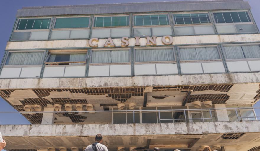 Presentaron una medida judicial para frenar la venta del Casino